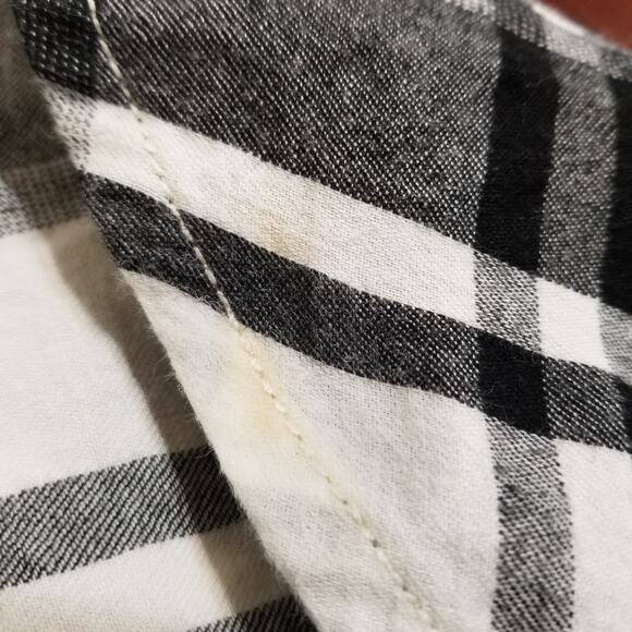 Time & True Black, Gray & White Flannel Plaid Button Up Long Sleeves Shirt Sz L - Picture 7 of 10